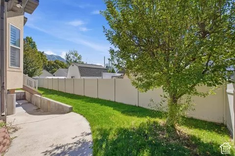 Exterior - 330 E 1250 N, Orem, UT 84057 photo 4 of 11