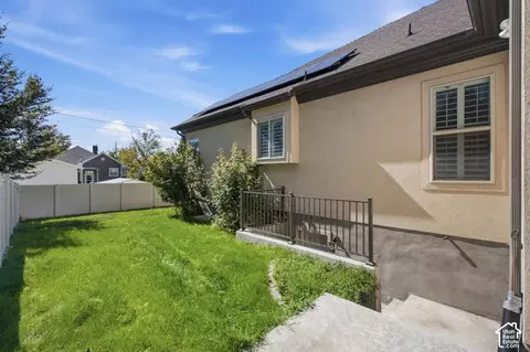 Exterior - 330 E 1250 N, Orem, UT 84057 photo 8 of 11