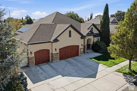 Exterior - 330 E 1250 N, Orem, UT 84057 photo 11 of 11