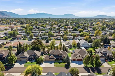 View/Area - 330 E 1250 N, Orem, UT 84057 photo 6 of 12