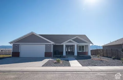 953 S Shauntie, Milford, UT 84751