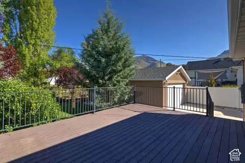 Exterior - 3043 E Morningside Dr, Holladay, UT 84124 photo 3 of 7