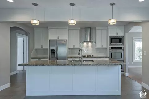 Kitchen - 3043 E Morningside Dr, Holladay, UT 84124 photo 1 of 6