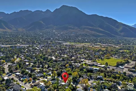 View/Area - 3043 E Morningside Dr, Holladay, UT 84124 photo 5 of 5