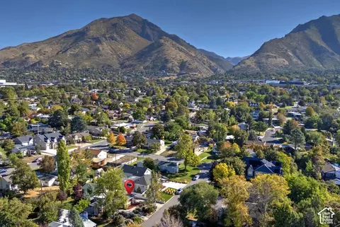 View/Area - 3043 E Morningside Dr, Holladay, UT 84124 photo 4 of 5