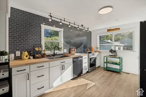 Kitchen - 772 Robins Ave, Ogden, UT 84404 photo 2 of 3