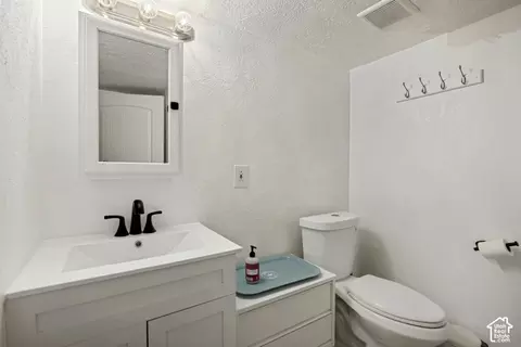 Bath - 772 Robins Ave, Ogden, UT 84404 photo 2 of 2