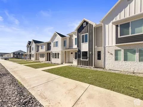 1653 W 2700 S #218, Syracuse, UT 84075