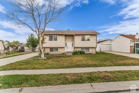 8667 S New Castle Rd W, West Jordan, UT 84088