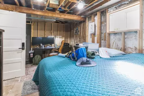 Bedroom - 5362 S Alpine Dr E, Murray, UT 84107 photo 5 of 5