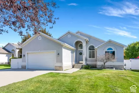 1130 S Topaz Rd, Saratoga Springs, UT 84045
