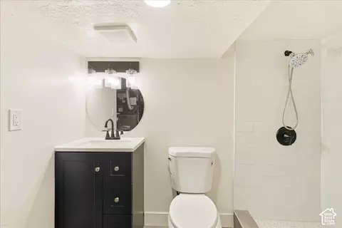 Bath - 783 E Springview Dr, Millcreek, UT 84106 photo 2 of 2