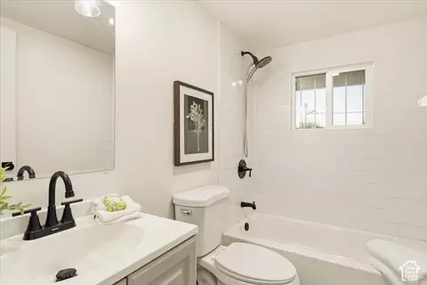 Bath - 783 E Springview Dr, Millcreek, UT 84106 photo 1 of 2