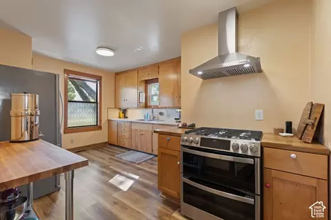 Kitchen - 143 E Forbush Ave S, Midvale, UT 84047 photo 1 of 4