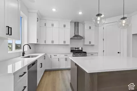 Kitchen - 1754 W Rivergate Dr, Logan, UT 84321 photo 2 of 4