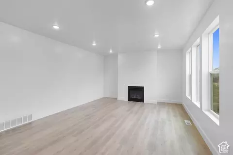 Living - 1754 W Rivergate Dr, Logan, UT 84321 photo 3 of 4