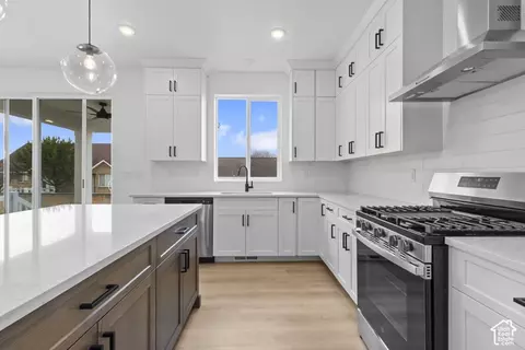 Kitchen - 1754 W Rivergate Dr, Logan, UT 84321 photo 4 of 4