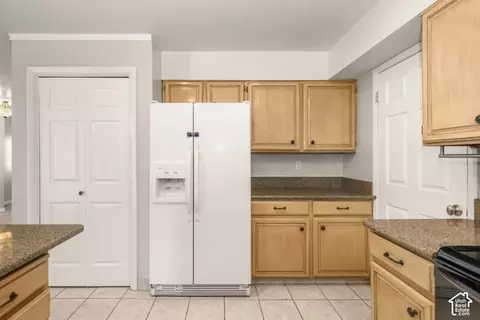 Kitchen - 5577 S 100 E, Washington Terrace, UT 84405 photo 5 of 5