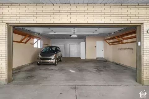 Exterior - 5577 S 100 E, Washington Terrace, UT 84405 photo 7 of 7