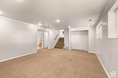 Living - 5577 S 100 E, Washington Terrace, UT 84405 photo 7 of 8