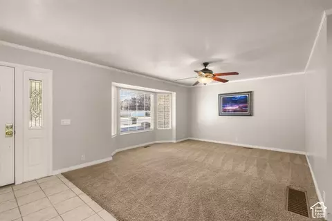 Living - 5577 S 100 E, Washington Terrace, UT 84405 photo 2 of 8