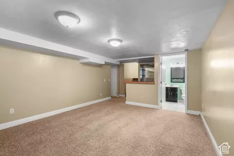 Living - 5577 S 100 E, Washington Terrace, UT 84405 photo 8 of 8