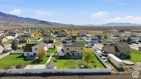 View/Area - 80 W Cedar Ln, Preston, ID 83263 photo 2 of 3