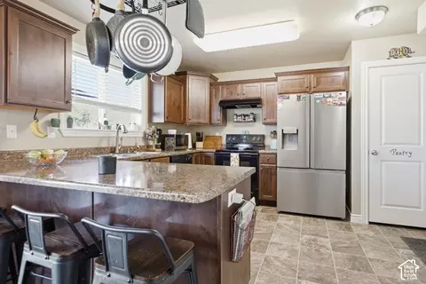 Kitchen - 80 W Cedar Ln, Preston, ID 83263 photo 2 of 2