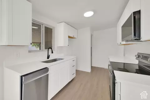 Kitchen - 2483 W 4975 St S, Roy, UT 84067 photo 2 of 2