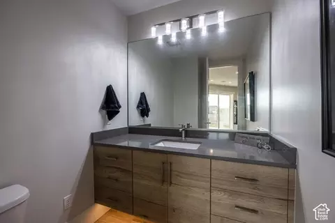 Bath - 1354 S 800 E, Mapleton, UT 84664 photo 9 of 11