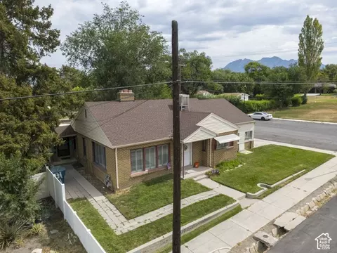 View/Area - 33 E 8640 S, Sandy, UT 84070 photo 1 of 2