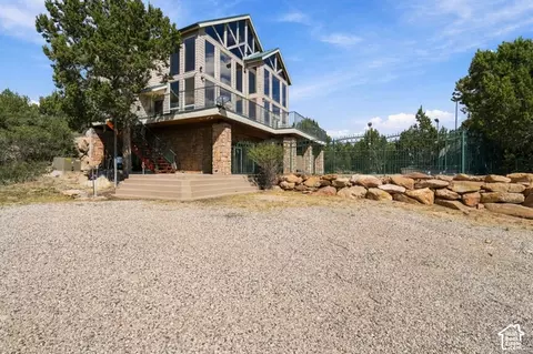 Exterior - 2059 E 1900 S, New Harmony, UT 84757 photo 3 of 12