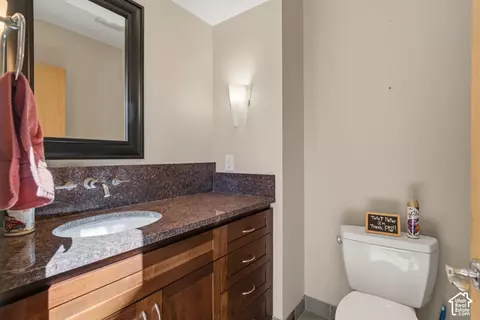 Bath - 2059 E 1900 S, New Harmony, UT 84757 photo 1 of 9
