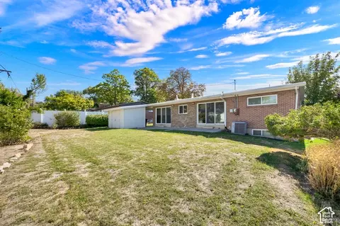 Exterior - 4193 S 1865 E, Holladay, UT 84124 photo 5 of 7