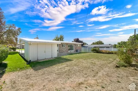 Exterior - 4193 S 1865 E, Holladay, UT 84124 photo 6 of 7