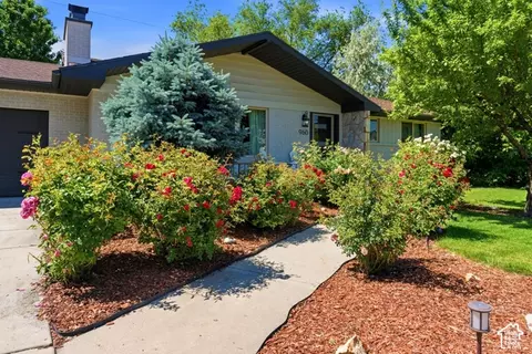 Exterior - 960 E Sagehill Dr, Holladay, UT 84124 photo 5 of 11