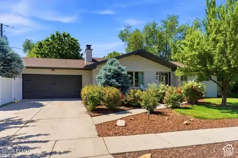 Exterior - 960 E Sagehill Dr, Holladay, UT 84124 photo 3 of 11