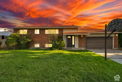 2261 W Ledgewood Dr, Taylorsville, UT 84129