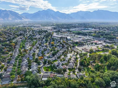 View/Area - 557 E Villager Ln, Midvale, UT 84047 photo 8 of 16