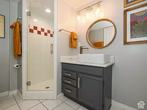 Bath - 557 E Villager Ln, Midvale, UT 84047 photo 5 of 5