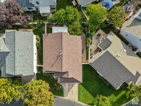 View/Area - 557 E Villager Ln, Midvale, UT 84047 photo 4 of 16