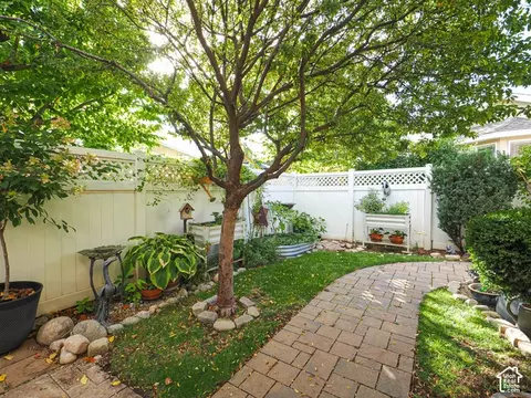 Exterior - 557 E Villager Ln, Midvale, UT 84047 photo 5 of 13