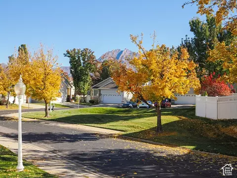 Exterior - 557 E Villager Ln, Midvale, UT 84047 photo 11 of 13