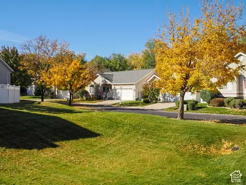 Exterior - 557 E Villager Ln, Midvale, UT 84047 photo 13 of 13
