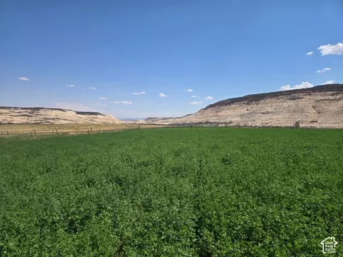 Undisclosed, Boulder, UT 84716 photo 3