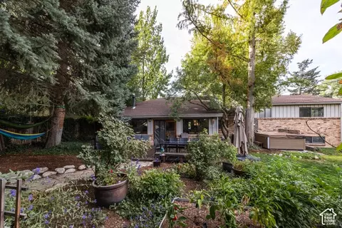 Exterior - 2775 E Loredell Dr, Holladay, UT 84117 photo 9 of 17
