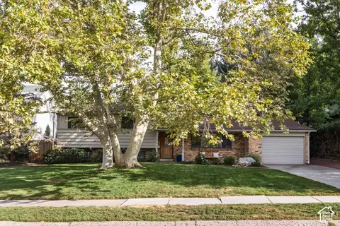 Exterior - 2775 E Loredell Dr, Holladay, UT 84117 photo 4 of 17