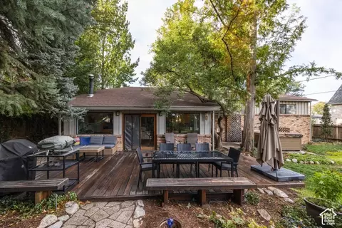 Exterior - 2775 E Loredell Dr, Holladay, UT 84117 photo 7 of 17