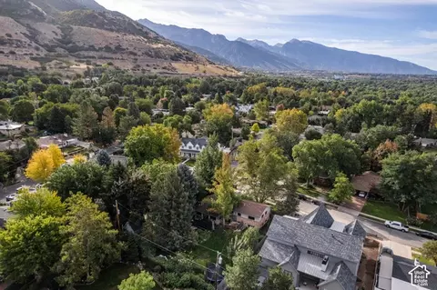 View/Area - 2775 E Loredell Dr, Holladay, UT 84117 photo 5 of 11