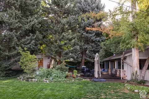 Exterior - 2775 E Loredell Dr, Holladay, UT 84117 photo 15 of 17